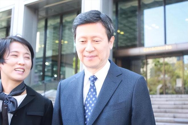 ”同一女星亲兄弟为财权内斗互撕韩国财阀家族丑闻：父子“共享(图8)